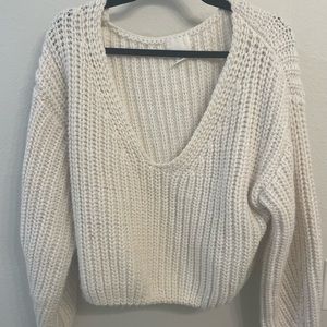 Scoop neck white sweater